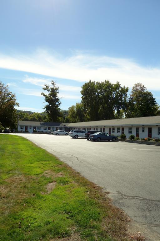 Monument Mountain Motel Great Barrington Eksteriør bilde