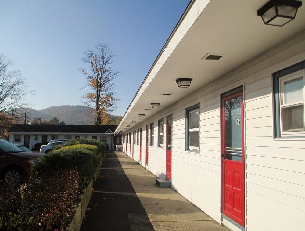 Monument Mountain Motel Great Barrington Eksteriør bilde